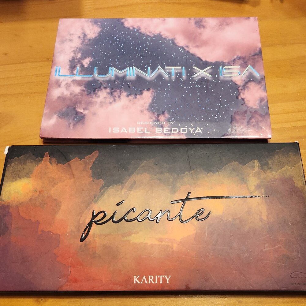 2 Eyeshadow Palettes